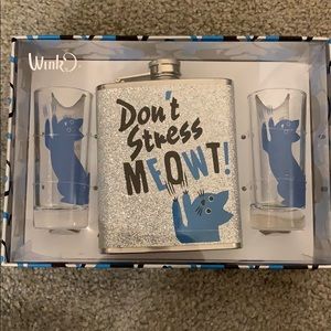 cat flask and shot glass kit